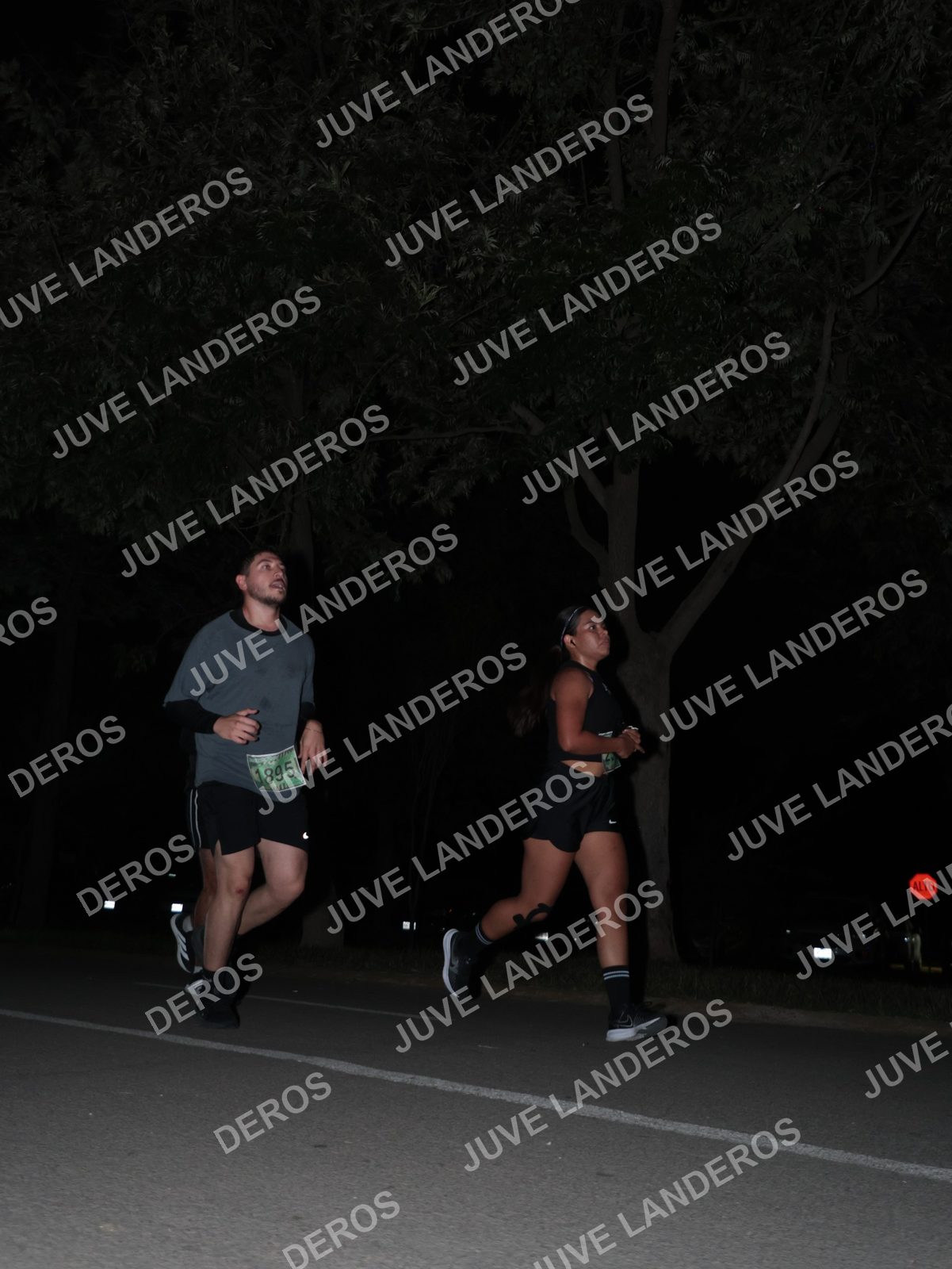 Foto de la Carrera Nocturna de Zombies Parque Metropolitano 2026 en Parque Metropolitano de Guadalajara, Zapopan, Jalisco a las 20:53 · dorsal 895