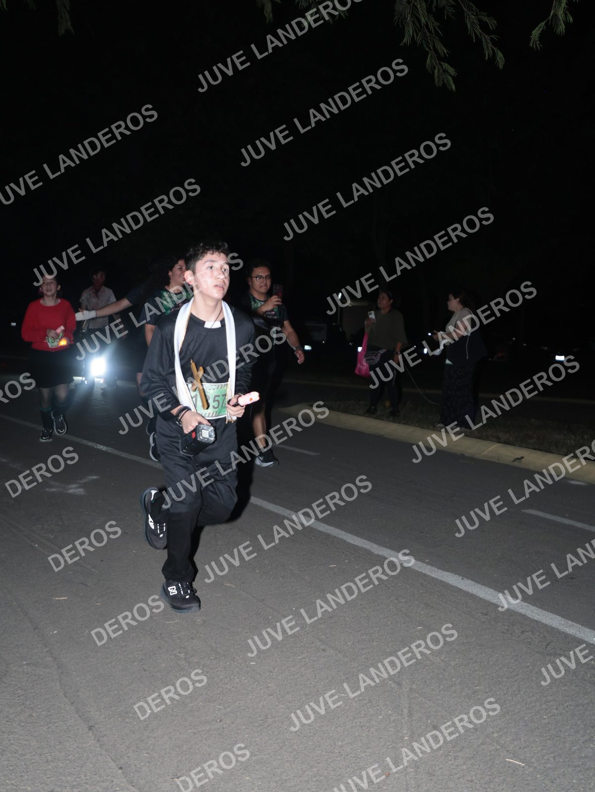 Foto de la Carrera Nocturna de Zombies Parque Metropolitano 2026 en Parque Metropolitano de Guadalajara, Zapopan, Jalisco a las 21:01 · dorsal 57