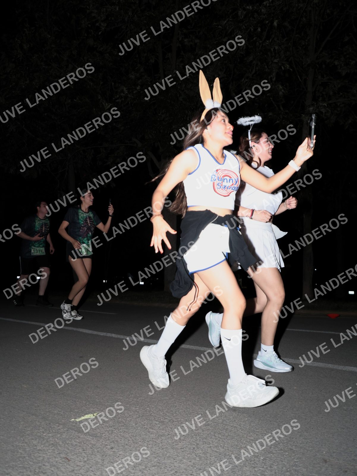 Foto de la Carrera Nocturna de Zombies Parque Metropolitano 2026 en Parque Metropolitano de Guadalajara, Zapopan, Jalisco a las 20:52 · dorsal 1376