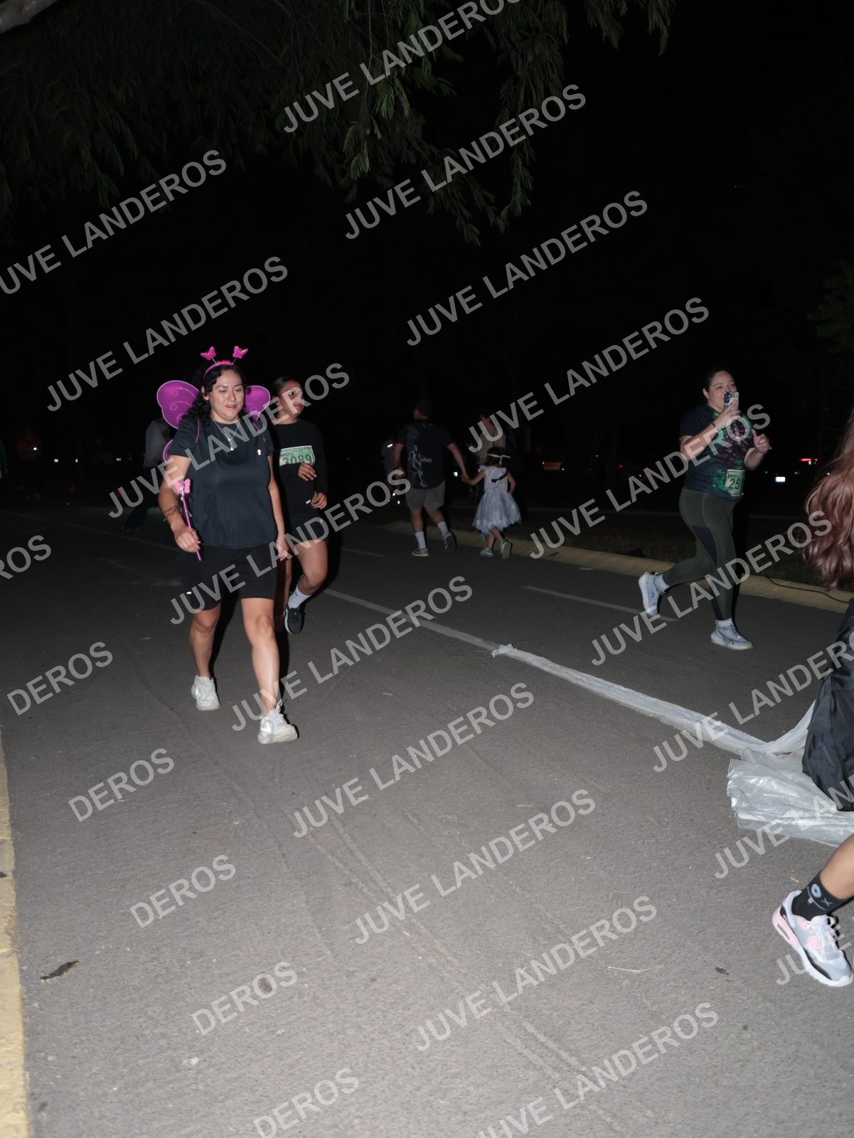 Foto de la Carrera Nocturna de Zombies Parque Metropolitano 2026 en Parque Metropolitano de Guadalajara, Zapopan, Jalisco a las 20:58 · dorsal 25, 3089