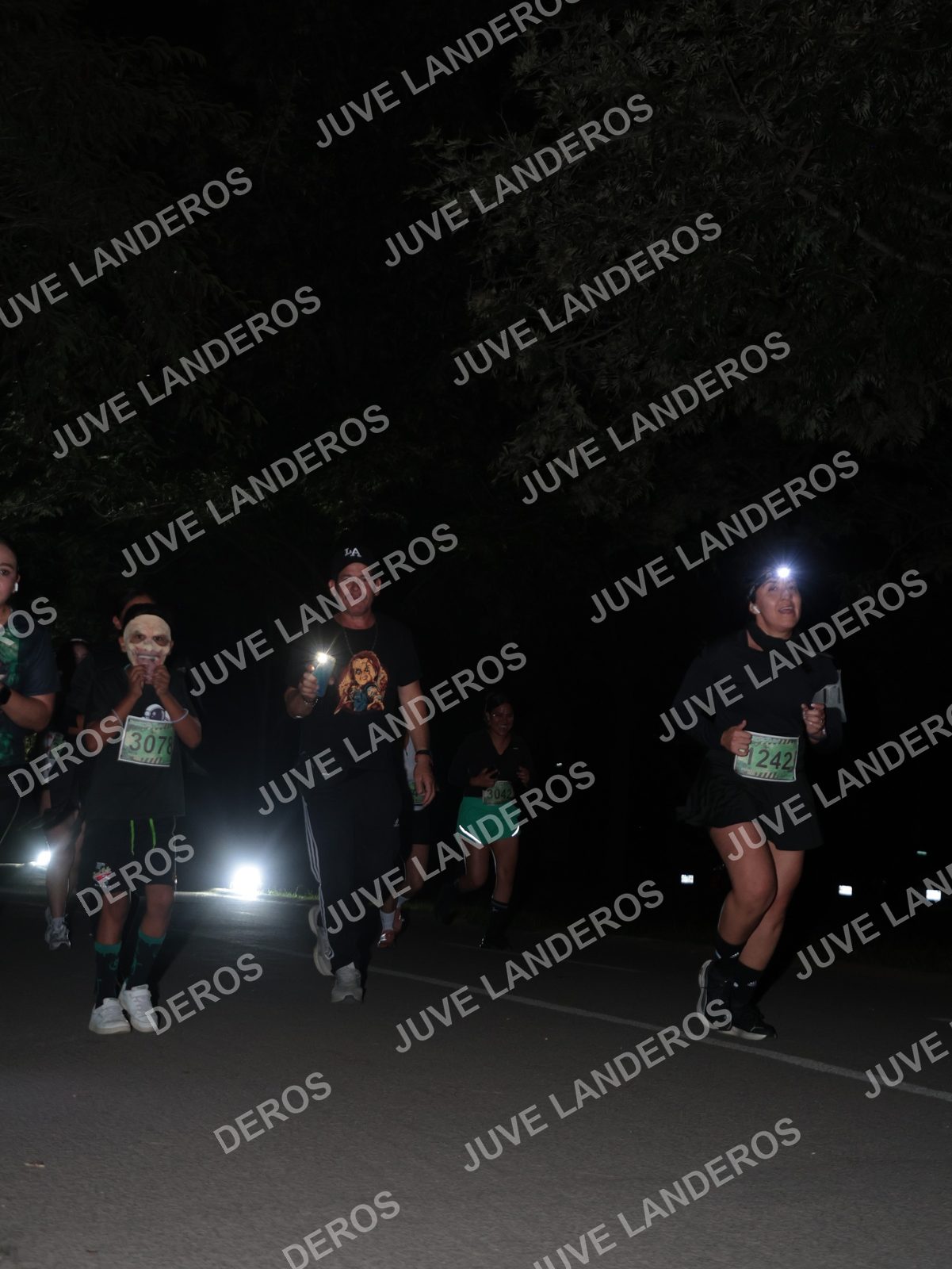 Foto de la Carrera Nocturna de Zombies Parque Metropolitano 2026 en Parque Metropolitano de Guadalajara, Zapopan, Jalisco a las 20:51 · dorsal 242, 3078