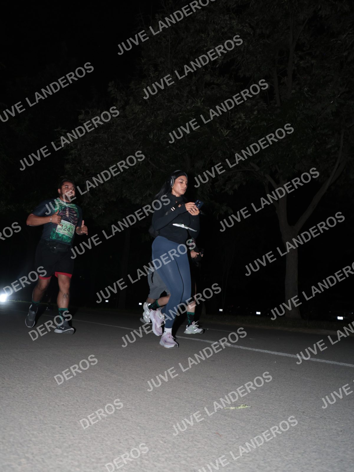 Foto de la Carrera Nocturna de Zombies Parque Metropolitano 2026 en Parque Metropolitano de Guadalajara, Zapopan, Jalisco a las 20:54 · dorsal 3243