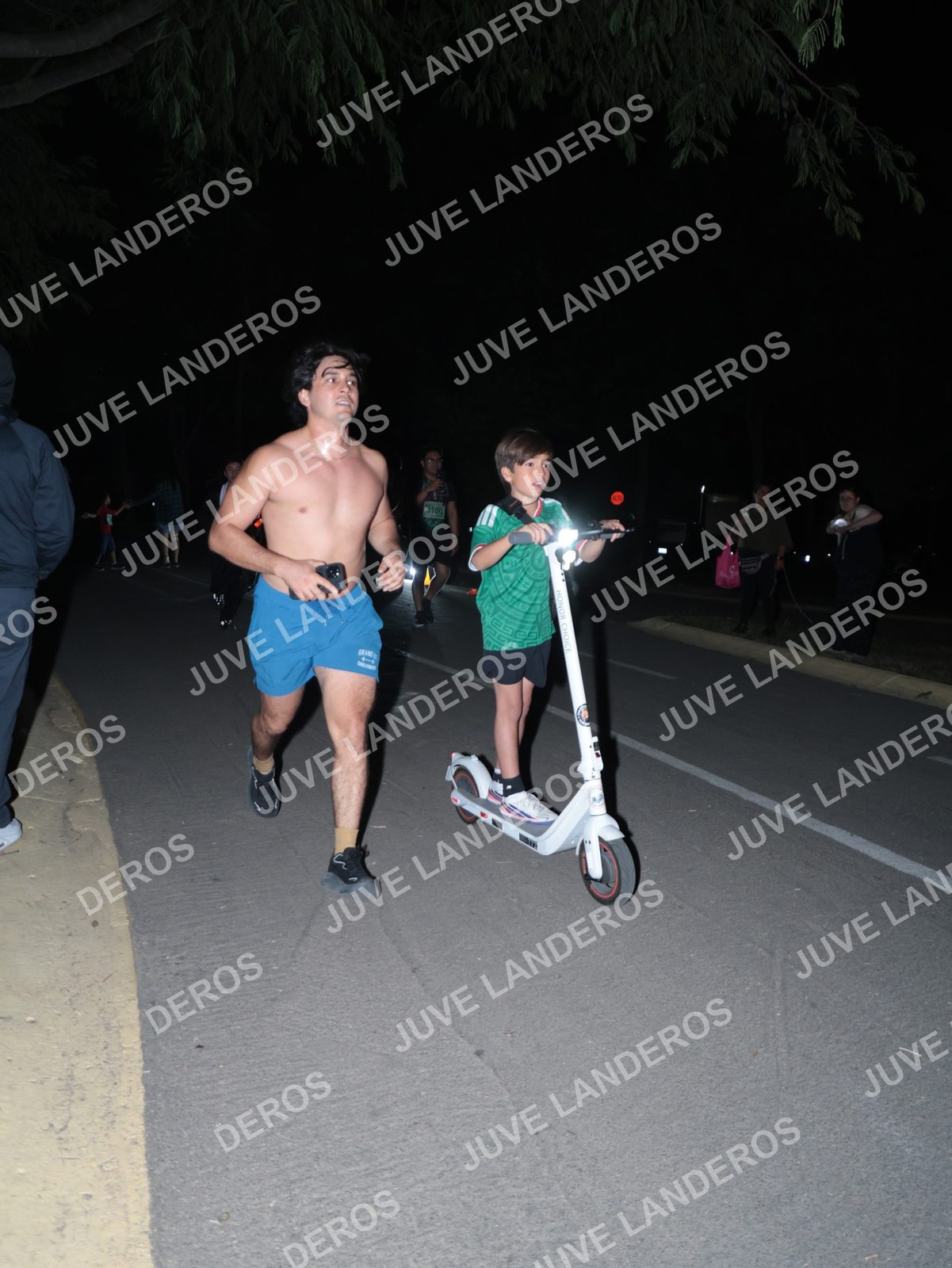 Foto de la Carrera Nocturna de Zombies Parque Metropolitano 2026 en Parque Metropolitano de Guadalajara, Zapopan, Jalisco a las 21:01