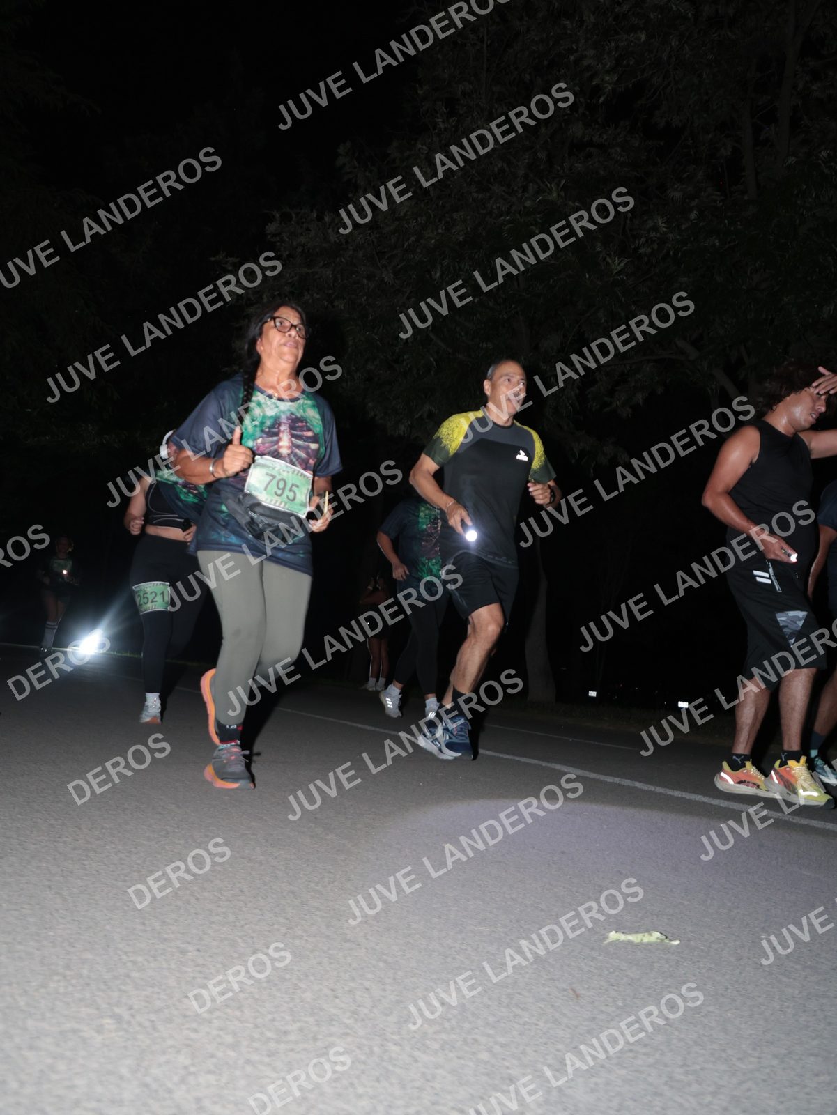 Foto de la Carrera Nocturna de Zombies Parque Metropolitano 2026 en Parque Metropolitano de Guadalajara, Zapopan, Jalisco a las 20:56 · dorsal 795, 2521