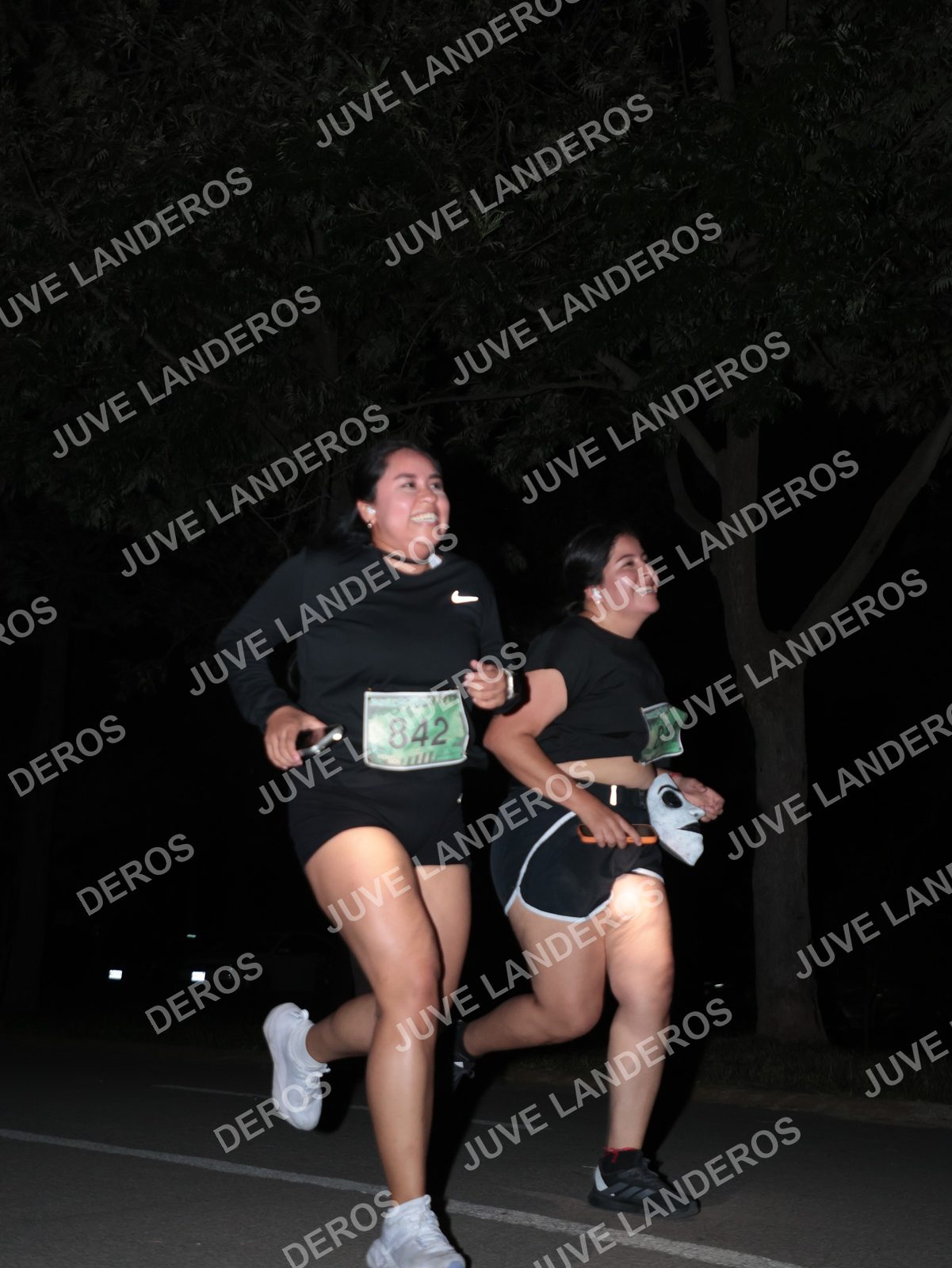 Foto de la Carrera Nocturna de Zombies Parque Metropolitano 2026 en Parque Metropolitano de Guadalajara, Zapopan, Jalisco a las 20:53 · dorsal 842