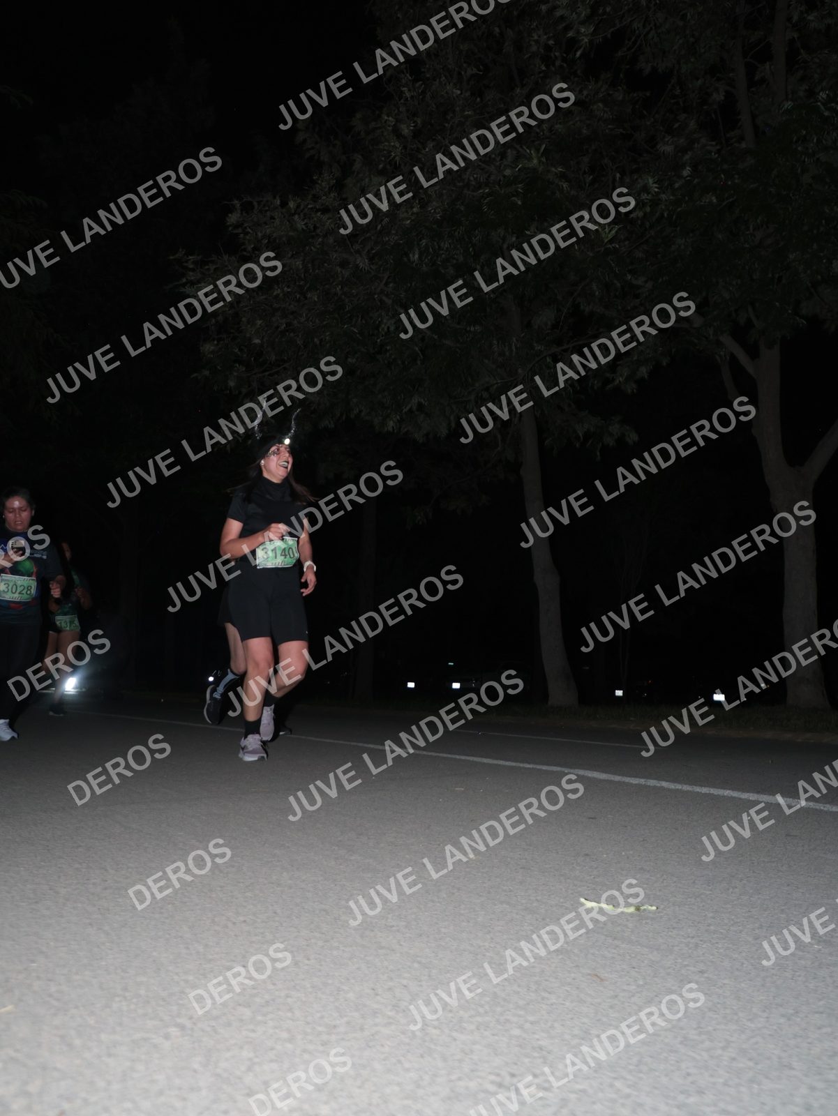 Foto de la Carrera Nocturna de Zombies Parque Metropolitano 2026 en Parque Metropolitano de Guadalajara, Zapopan, Jalisco a las 20:49 · dorsal 3028, 3140