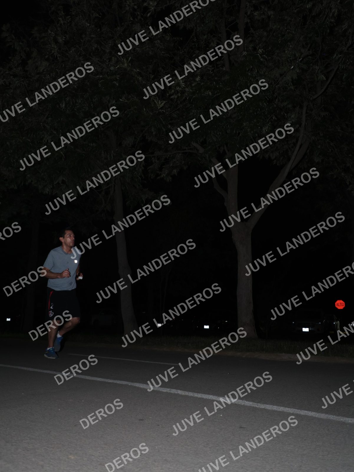 Foto de la Carrera Nocturna de Zombies Parque Metropolitano 2026 en Parque Metropolitano de Guadalajara, Zapopan, Jalisco a las 20:51