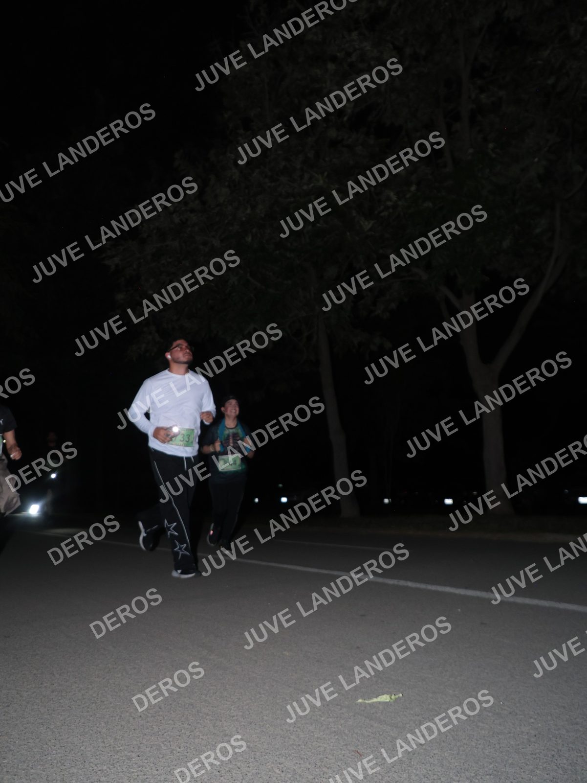 Foto de la Carrera Nocturna de Zombies Parque Metropolitano 2026 en Parque Metropolitano de Guadalajara, Zapopan, Jalisco a las 20:52 · dorsal 844, 33