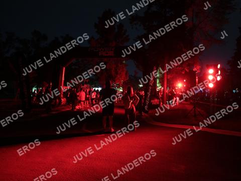 Foto de la Carrera Nocturna de Zombies Parque Metropolitano 2026 a las 19:39
