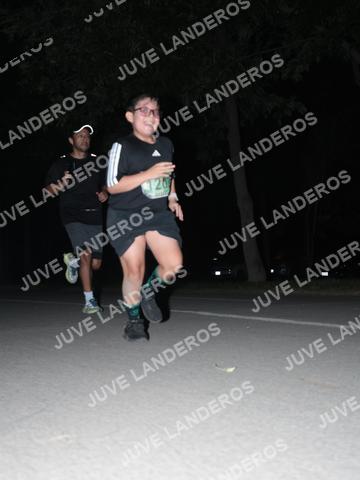 Foto de la Carrera Nocturna de Zombies Parque Metropolitano 2026 a las 21:08