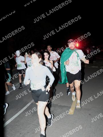Foto de la Carrera Nocturna de Zombies Parque Metropolitano 2026 a las 20:17