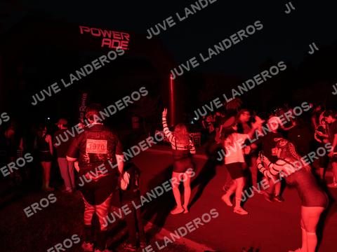 Foto de la Carrera Nocturna de Zombies Parque Metropolitano 2026 a las 21:12