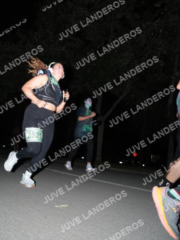 Foto de la Carrera Nocturna de Zombies Parque Metropolitano 2026 a las 20:56