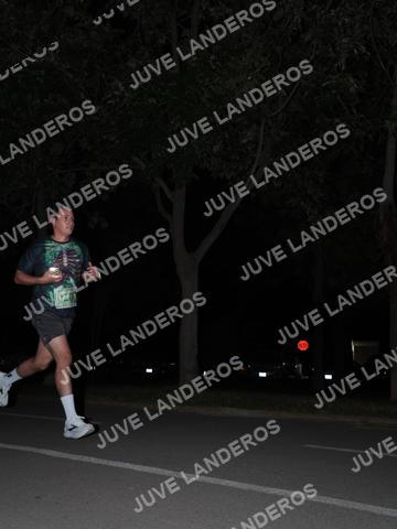 Foto de la Carrera Nocturna de Zombies Parque Metropolitano 2026 a las 20:40