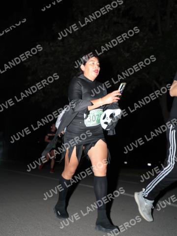 Foto de la Carrera Nocturna de Zombies Parque Metropolitano 2026 a las 20:51