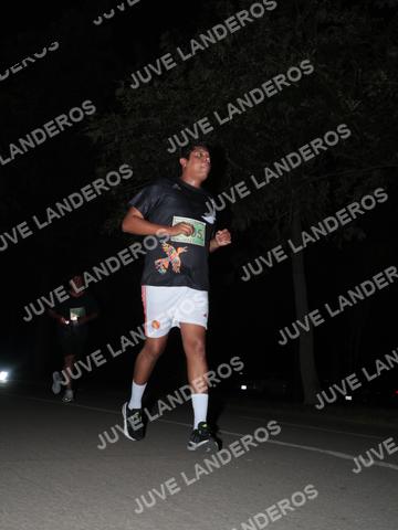 Foto de la Carrera Nocturna de Zombies Parque Metropolitano 2026 a las 20:50