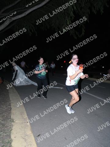 Foto de la Carrera Nocturna de Zombies Parque Metropolitano 2026 a las 20:58