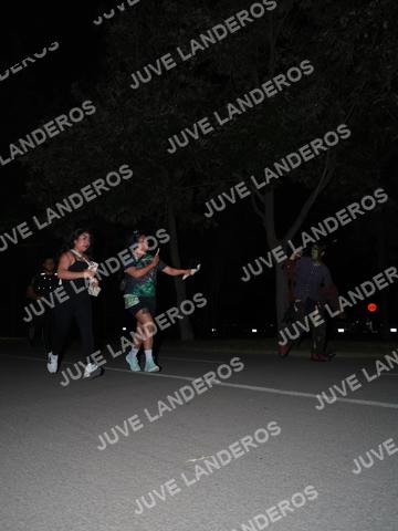 Foto de la Carrera Nocturna de Zombies Parque Metropolitano 2026 a las 20:53