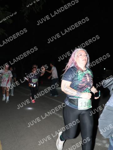 Foto de la Carrera Nocturna de Zombies Parque Metropolitano 2026 a las 20:59