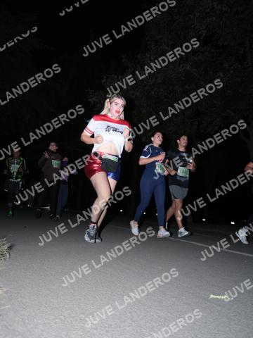 Foto de la Carrera Nocturna de Zombies Parque Metropolitano 2026 a las 20:56