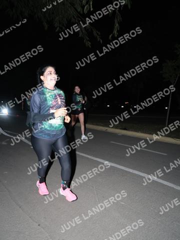 Foto de la Carrera Nocturna de Zombies Parque Metropolitano 2026 a las 20:59