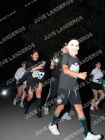 Foto de la Carrera Nocturna de Zombies Parque Metropolitano 2026 a las 20:51