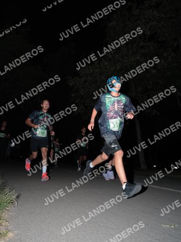 Foto de la Carrera Nocturna de Zombies Parque Metropolitano 2026 a las 20:47