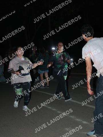 Foto de la Carrera Nocturna de Zombies Parque Metropolitano 2026 a las 21:03