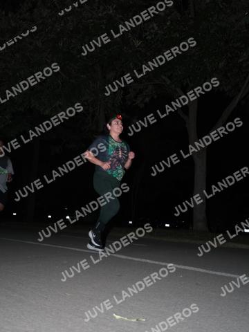 Foto de la Carrera Nocturna de Zombies Parque Metropolitano 2026 a las 20:50