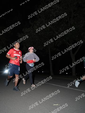Foto de la Carrera Nocturna de Zombies Parque Metropolitano 2026 a las 20:55