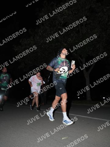 Foto de la Carrera Nocturna de Zombies Parque Metropolitano 2026 a las 20:46