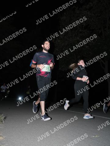 Foto de la Carrera Nocturna de Zombies Parque Metropolitano 2026 a las 20:54