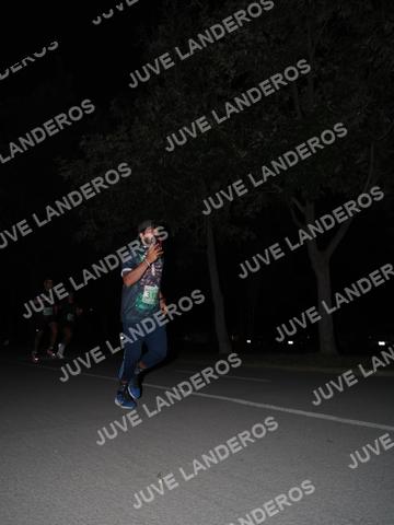 Foto de la Carrera Nocturna de Zombies Parque Metropolitano 2026 a las 20:40
