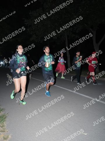 Foto de la Carrera Nocturna de Zombies Parque Metropolitano 2026 a las 21:05