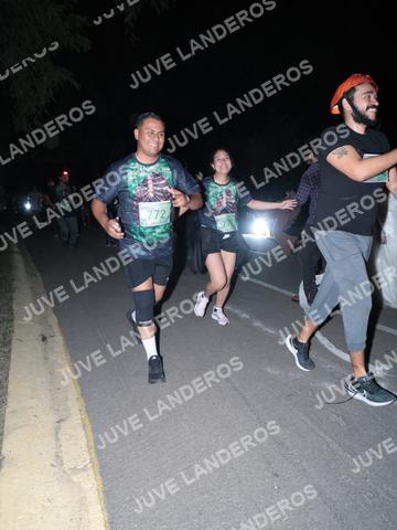 Foto de la Carrera Nocturna de Zombies Parque Metropolitano 2026 a las 20:59