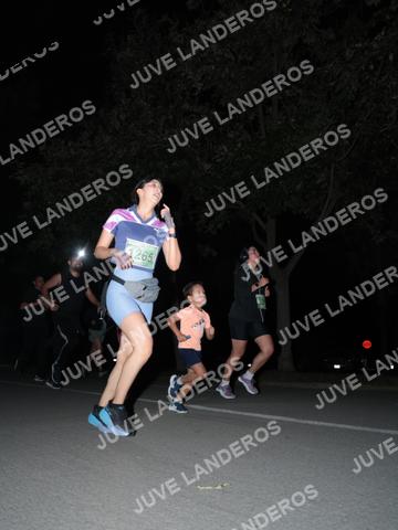 Foto de la Carrera Nocturna de Zombies Parque Metropolitano 2026 a las 20:47