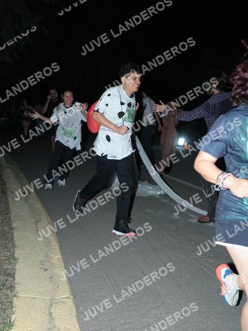 Foto de la Carrera Nocturna de Zombies Parque Metropolitano 2026 a las 20:59