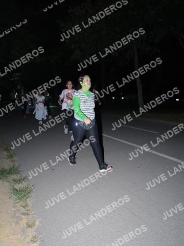 Foto de la Carrera Nocturna de Zombies Parque Metropolitano 2026 a las 21:05