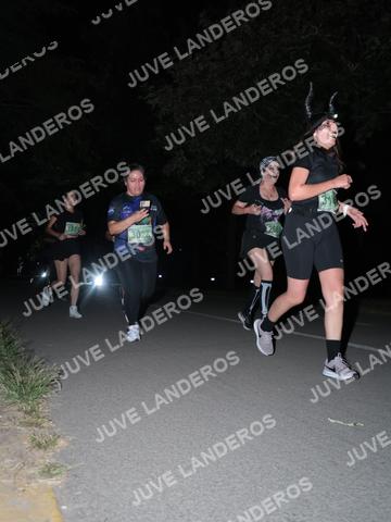 Foto de la Carrera Nocturna de Zombies Parque Metropolitano 2026 a las 20:49