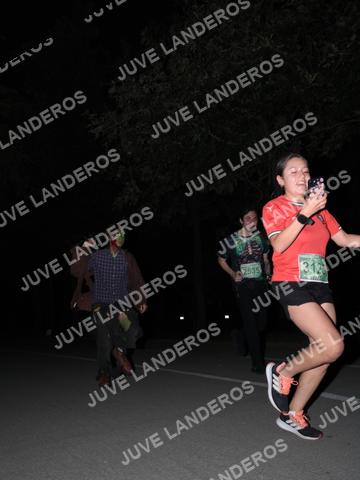 Foto de la Carrera Nocturna de Zombies Parque Metropolitano 2026 a las 20:42