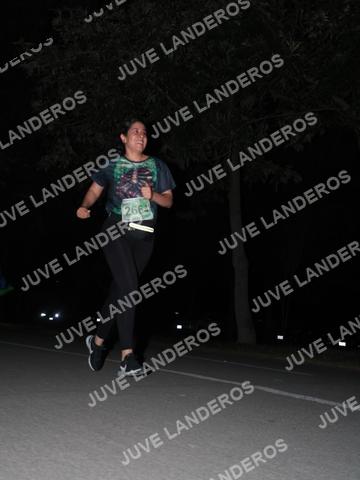 Foto de la Carrera Nocturna de Zombies Parque Metropolitano 2026 a las 20:49