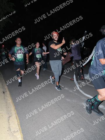 Foto de la Carrera Nocturna de Zombies Parque Metropolitano 2026 a las 20:59