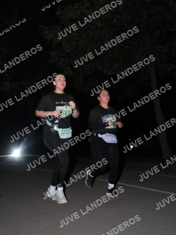 Foto de la Carrera Nocturna de Zombies Parque Metropolitano 2026 a las 20:57