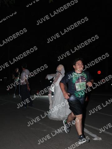 Foto de la Carrera Nocturna de Zombies Parque Metropolitano 2026 a las 20:59