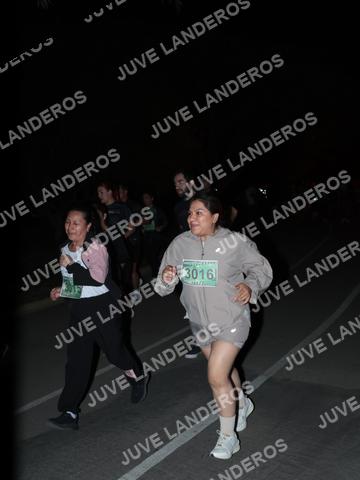 Foto de la Carrera Nocturna de Zombies Parque Metropolitano 2026 a las 20:18