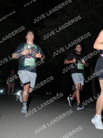 Foto de la Carrera Nocturna de Zombies Parque Metropolitano 2026 a las 20:50