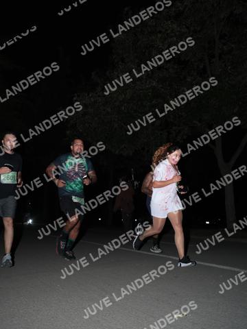 Foto de la Carrera Nocturna de Zombies Parque Metropolitano 2026 a las 20:46