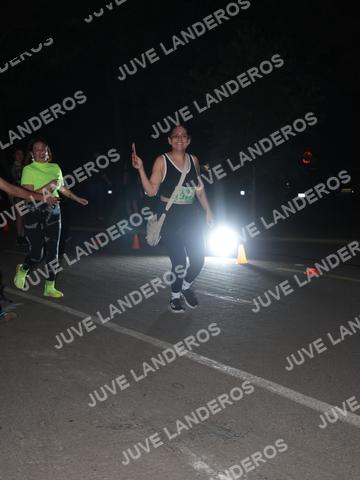 Foto de la Carrera Nocturna de Zombies Parque Metropolitano 2026 a las 21:04