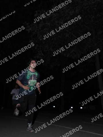 Foto de la Carrera Nocturna de Zombies Parque Metropolitano 2026 a las 20:42