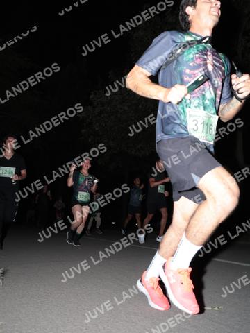 Foto de la Carrera Nocturna de Zombies Parque Metropolitano 2026 a las 20:47
